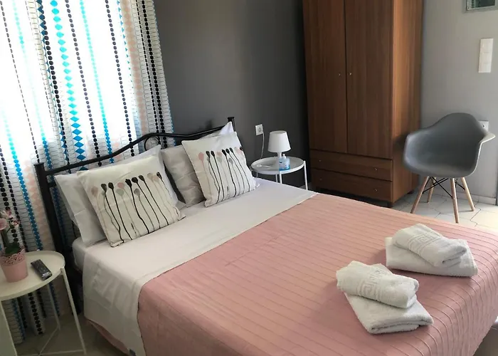 Kakovatos Apartamento *