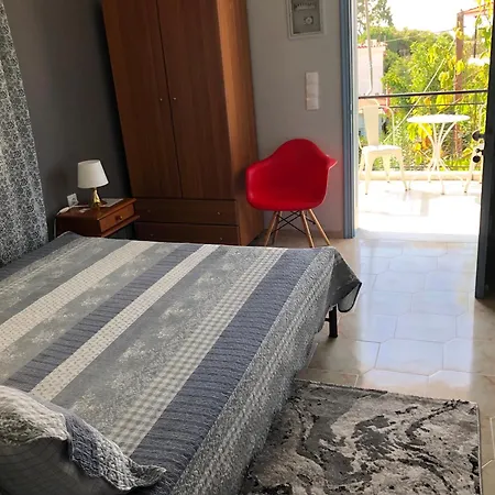 Kakovatos Apartmán *