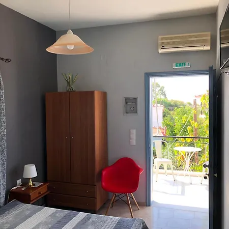 Kakovatos Apartmán *