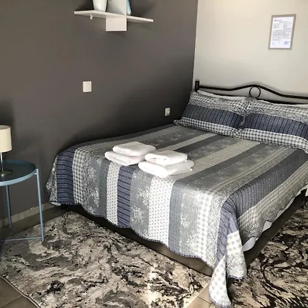Kakovatos Apartment