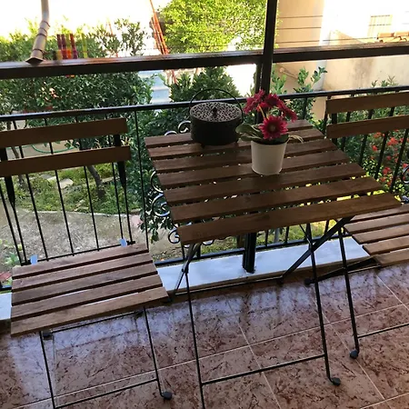 Kakovatos Appartement *