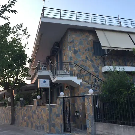 Kakovatos Apartment