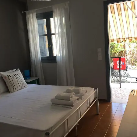Kakovatos Apartment Zacharo